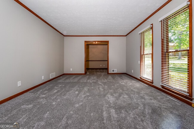 Photo - 3445 Colony Dr SE