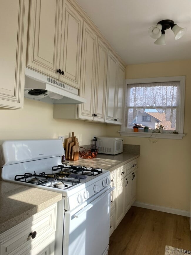 Photo - 3425 1/2 E 5th St Unit 3423 E 5th St. Upstairs