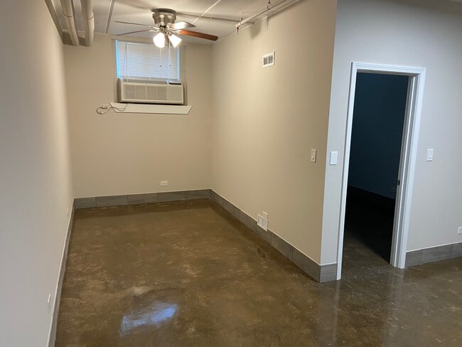 Photo - 175 S McHenry Ave Unidad 1 Bed - 1 Bath