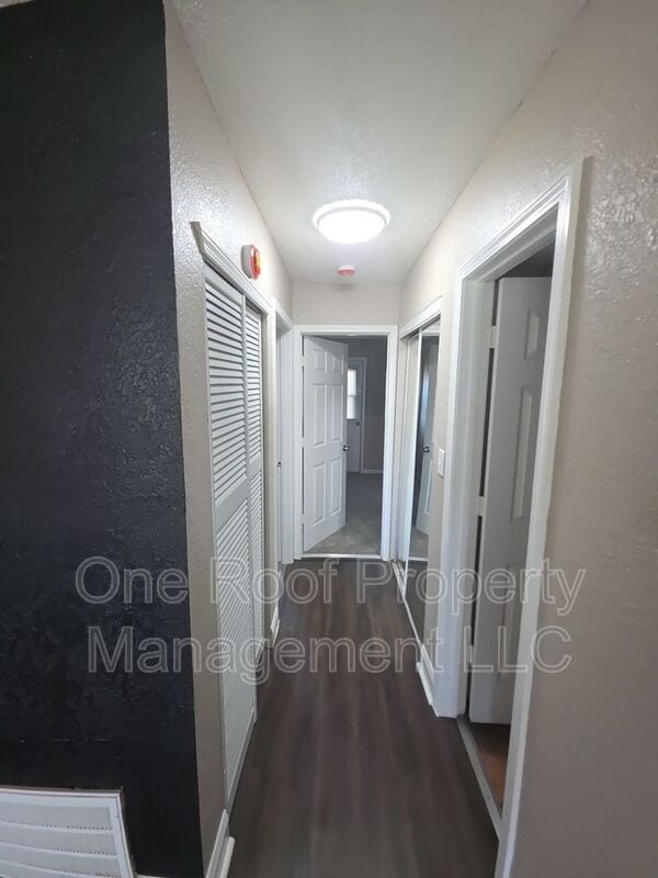 Photo - 2000 Chateau Dr