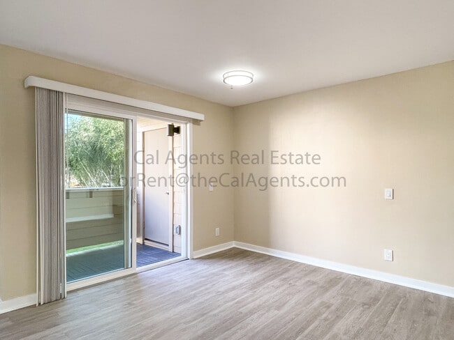 Photo - 6400 Christie Ave