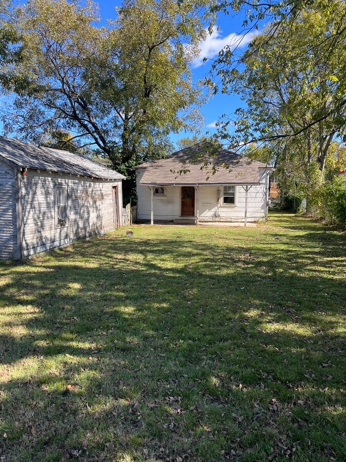 Photo - 121 N Seminole Ave