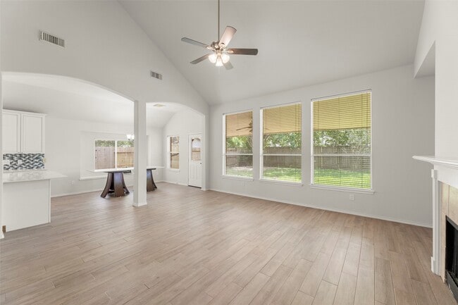 Photo - 20211 Black Canyon Dr