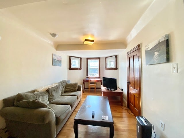 Building Photo - 65 Fairbanks St Unit 2