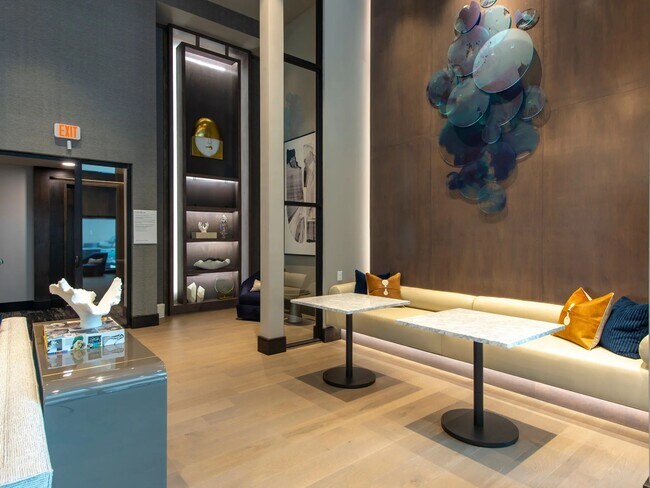 Photo - 510 W 20th St Unidad 502