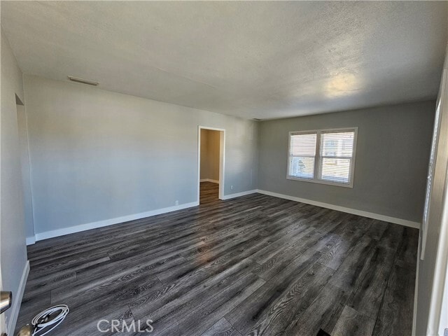 8844 Emerald Ave
