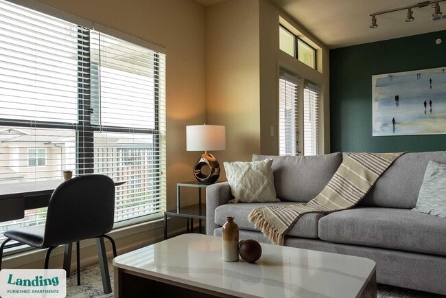 Photo - 715 W Slaughter Ln Unidad 01-0831.1405233