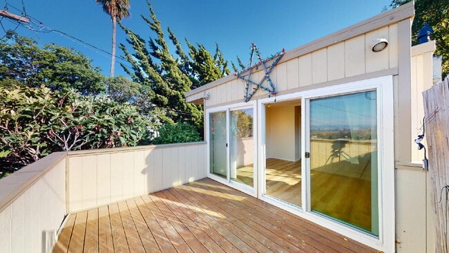 Photo - Exceptional Brisbane Home Offering Space, Style & Sunsets