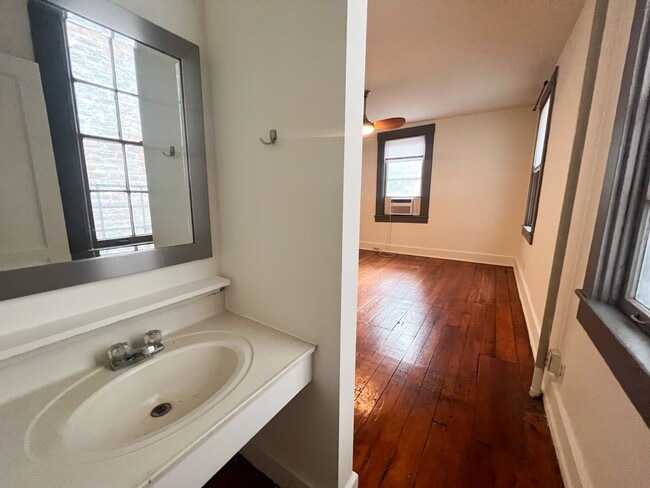 Photo - 1317 Main St Unit # 1