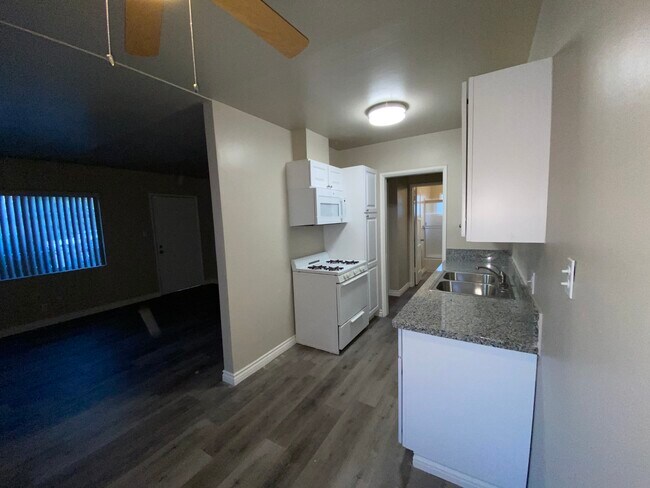 10159 Fernglen Ave Unit 10157