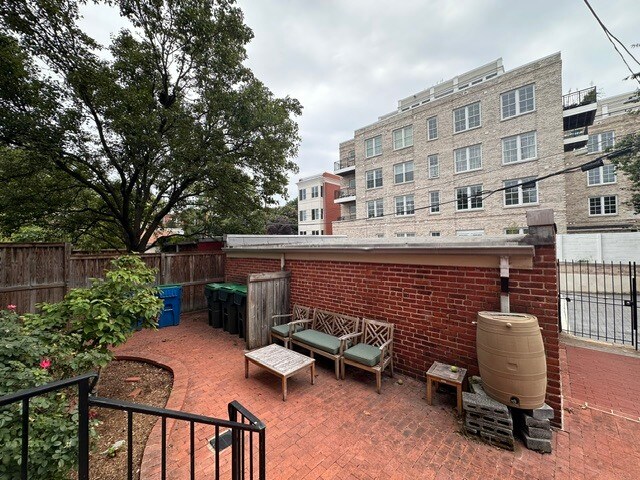 311 7th St NE Unit 101