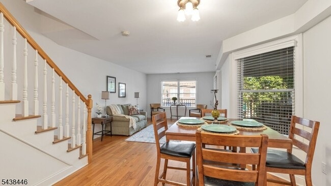 Photo - 112 N Broadway