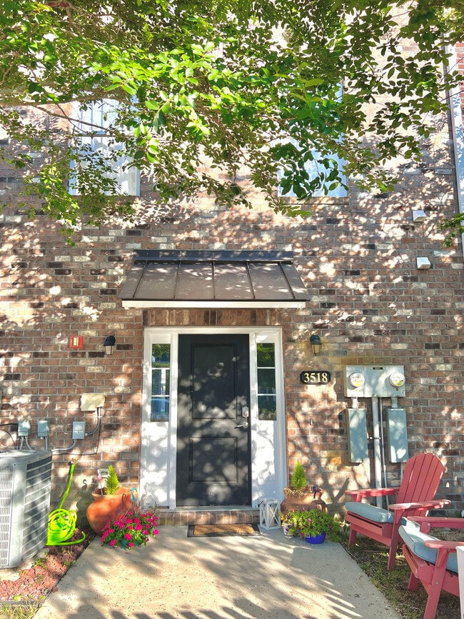 Photo - 3518 Saint James Ave Townhome