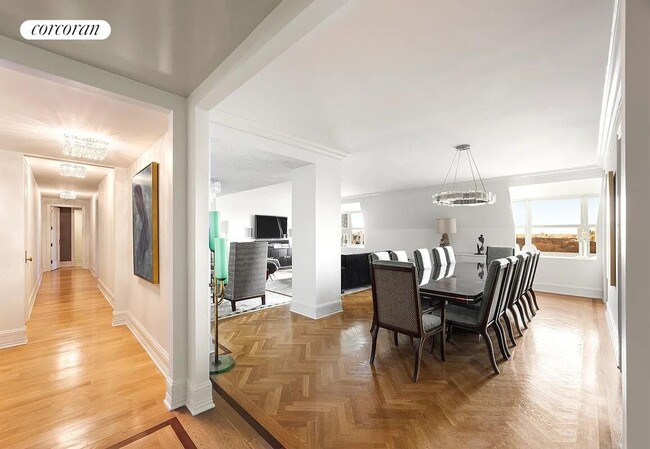 Photo - 1 Central Park S