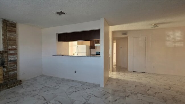 Photo - 1327 Brenda Ln Unit A