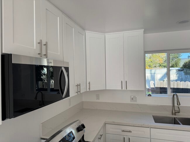 Photo - 376 Ramona Dr