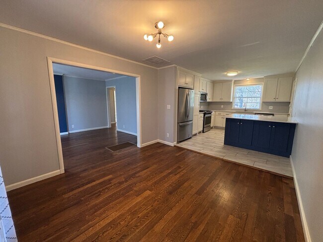 Photo - Perfect and Updated Rental close to TU!