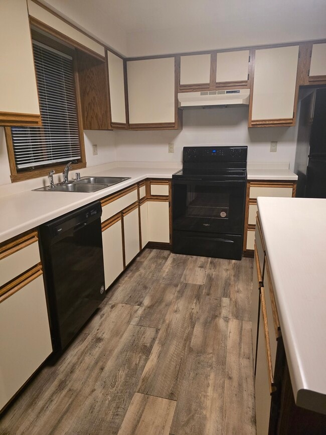 Photo - 2231 Cloudview Ct