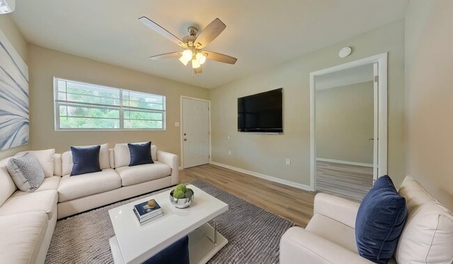 Photo - 325 Beulah St #15