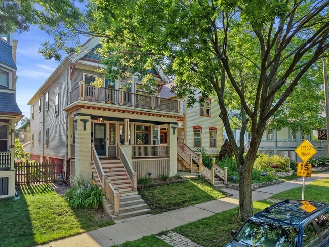 Building Photo - 1827 N 1st St