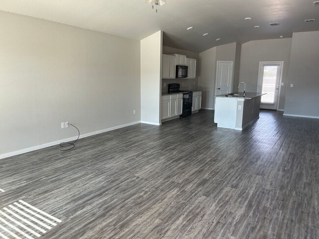 Photo - Cute 3 bedroom 2 bath Home!