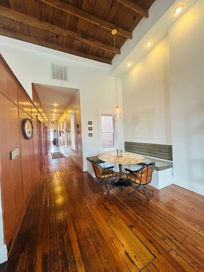 Photo - Madison Ave. Loft Unidad Suite 300