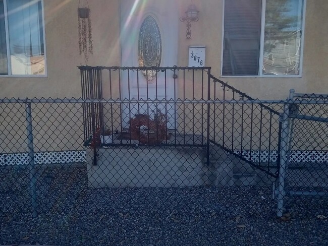 Building Photo - 3676 Euclid Ave