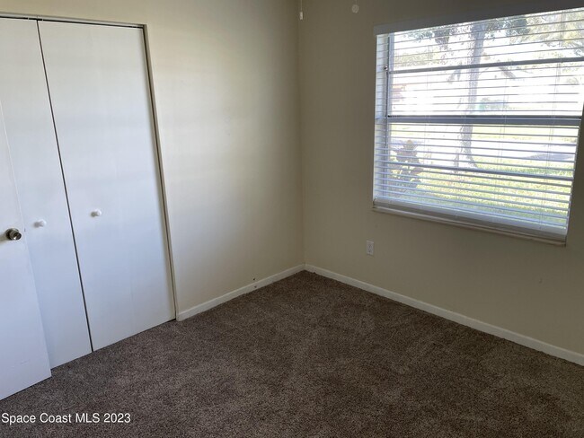 Photo - 284 Sylvia Rd