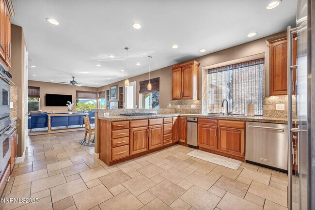 Photo - 1520 Taos Ln