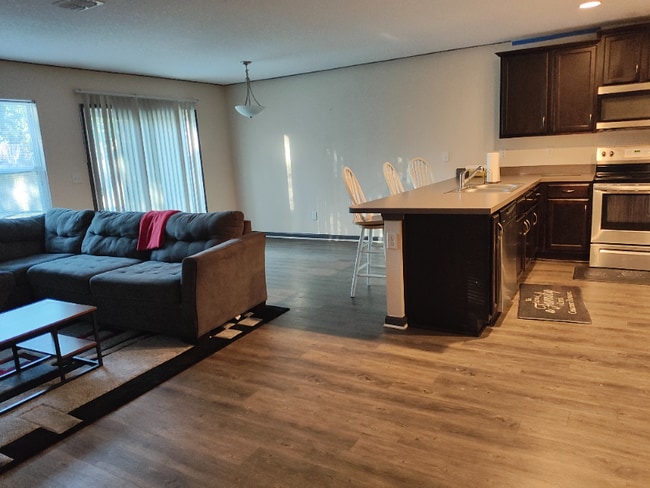 Photo - 3134 Nain Rd