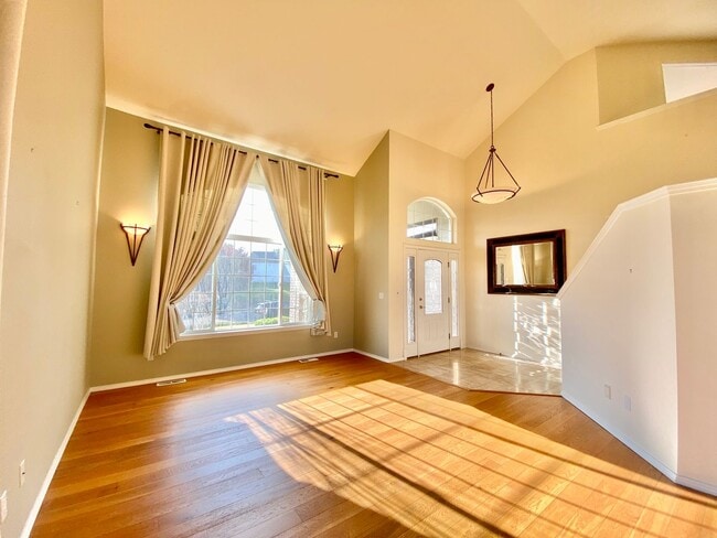 Photo - West Valley Home on a Hill