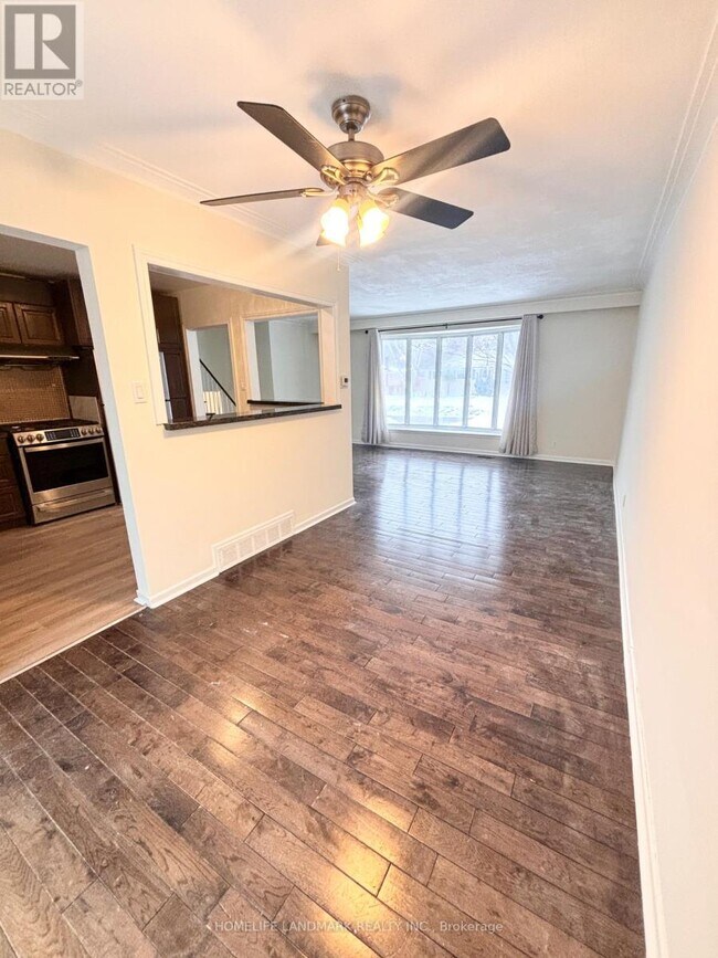 Photo - 27 Arrowflight Dr