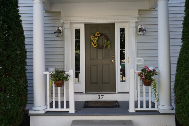 Photo - 37 Charnock St