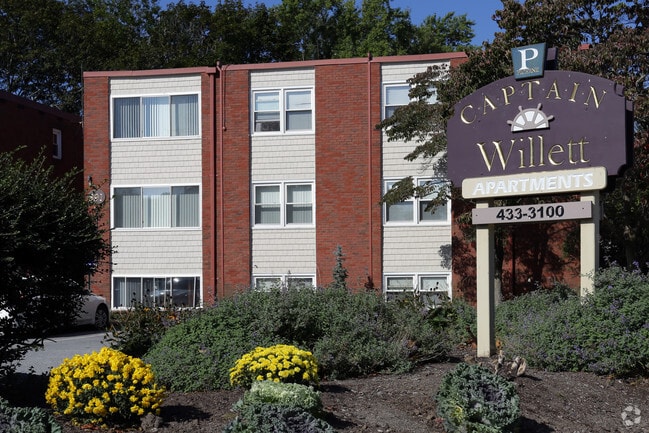 Photo - Captain Willett