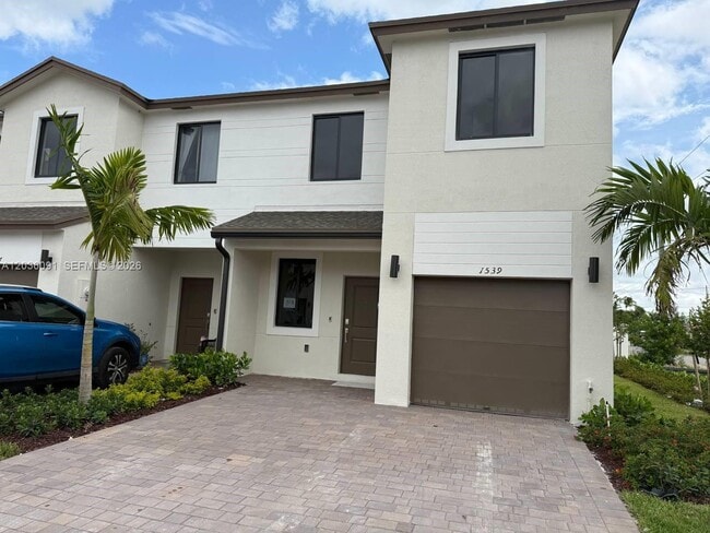 Photo - 1539 NW 1st St