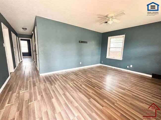 Photo - 2811 NW 21st Pl