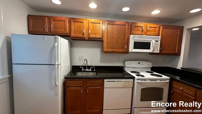 Photo - 59 Wyman St Unit 3