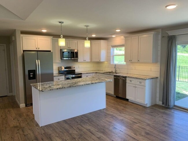 Photo - 3 Bed 2.5 Bath House, off Old Plank Rd