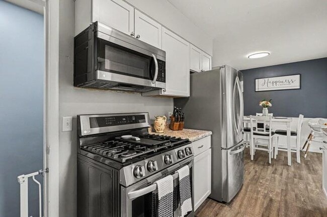 Photo - 2685 Northville Dr NE
