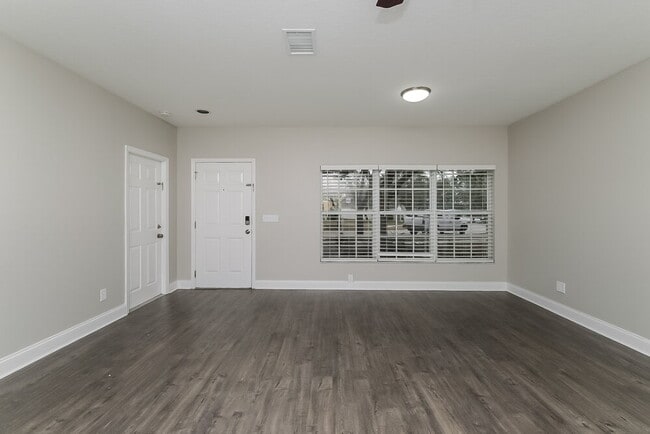 Photo - 416 Summer Sails Dr