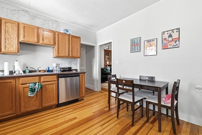 Photo - 225 L St Unit 1