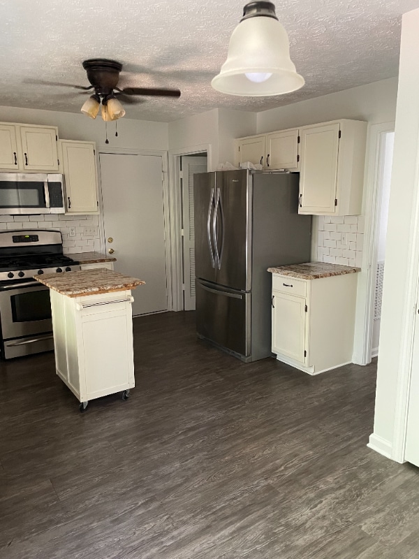 Photo - 3230 Meadowlark Ln NW