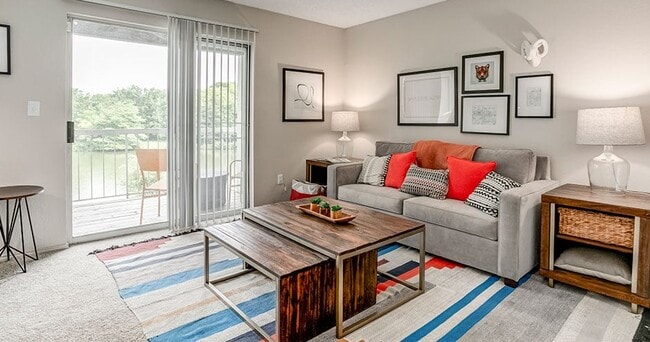 Whispering Lake Apartments