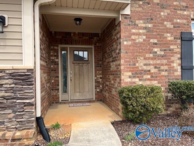 Photo - 410 Creekwater Cir