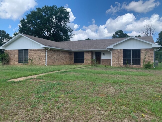 Building Photo - 23077 3 Points Dr Rental