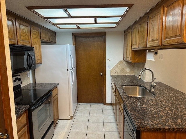 Photo - 13909 Fairhill Ave