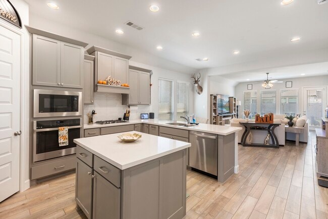 Photo - 616 Sand Branch Dr