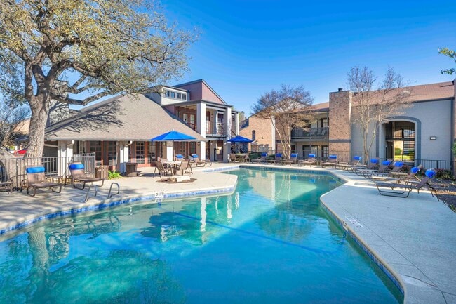Building Photo - MAA Balcones Woods Rental