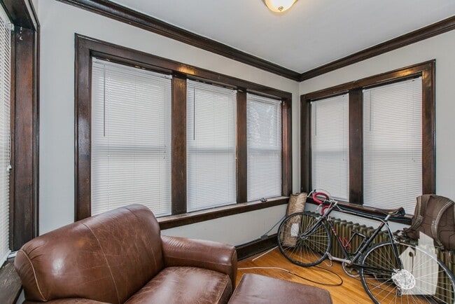 Photo - 3511 N Damen Ave Unit # 01