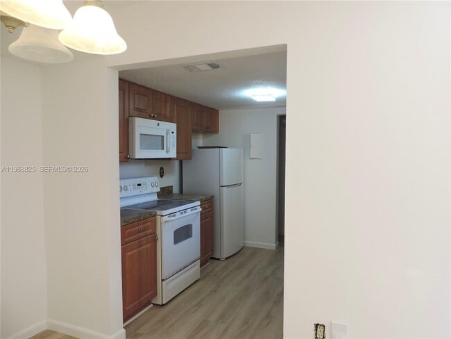 Photo - 566 NW 114th Ave Unidad 204